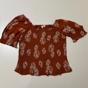 Madewell Georgette Lucie Puff-Sleeve Smocked Bodice Top in Moody Blooms